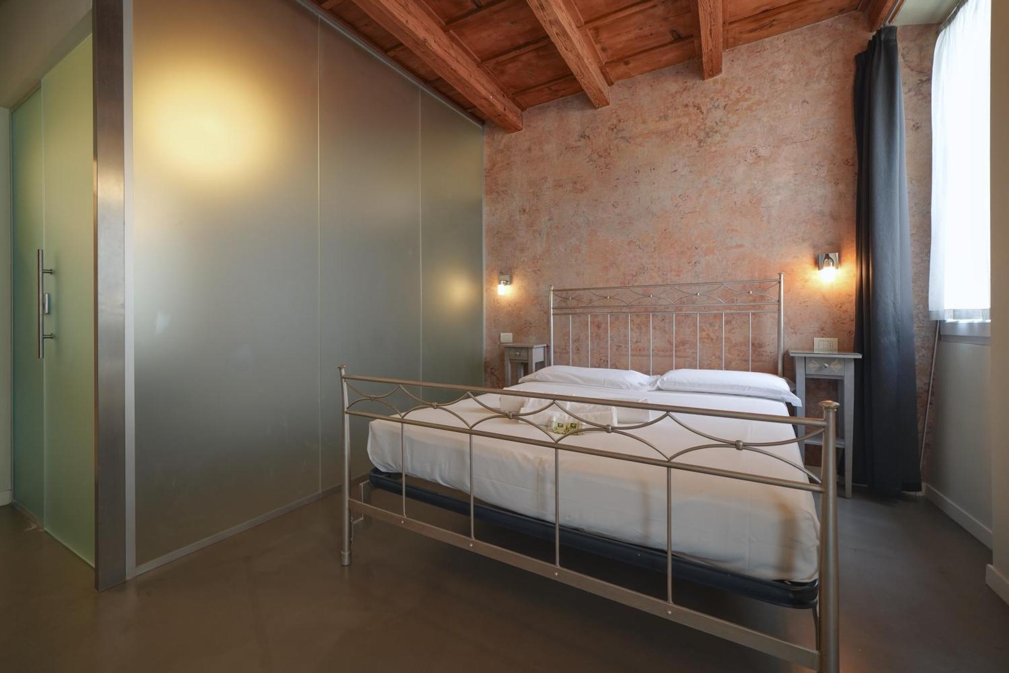 Palazzo Di Giulietta - Juliet'S Palace Verona Kültér fotó